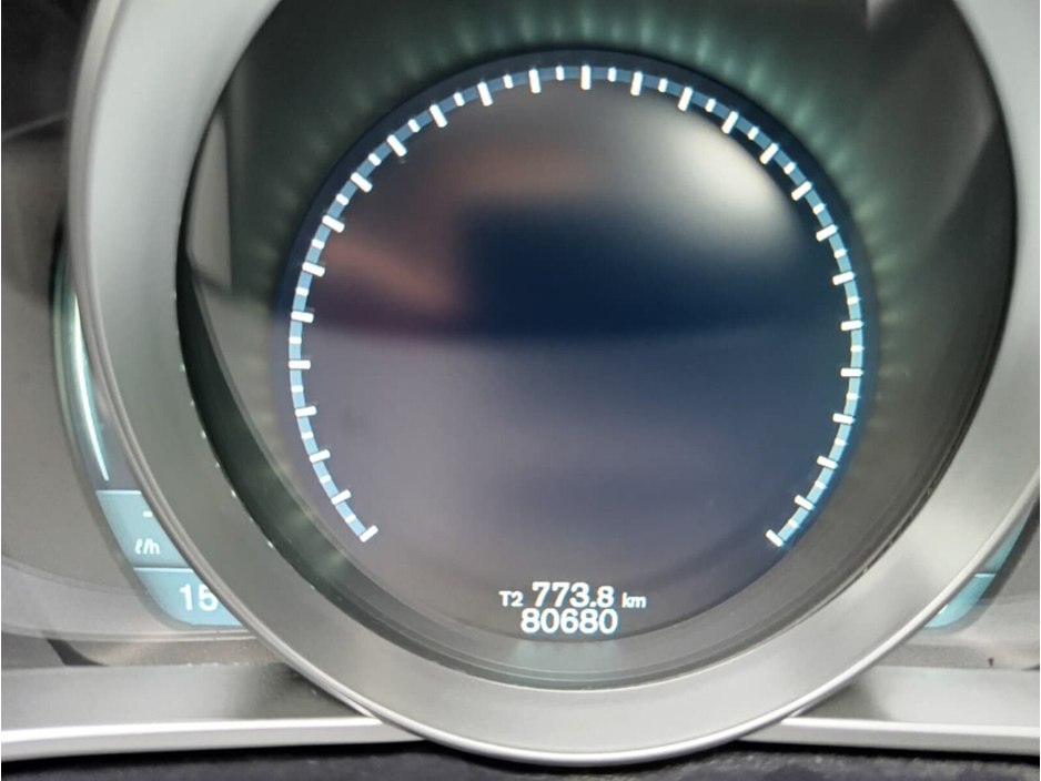 2014 Volvo V40 - image 17