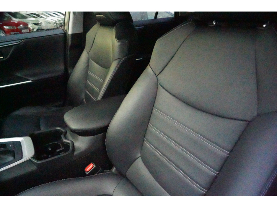 2022 Toyota Rav4 - image 26