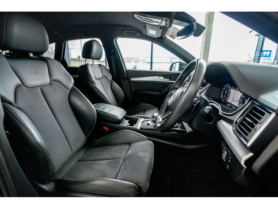 2022 Audi Q5 - image 16