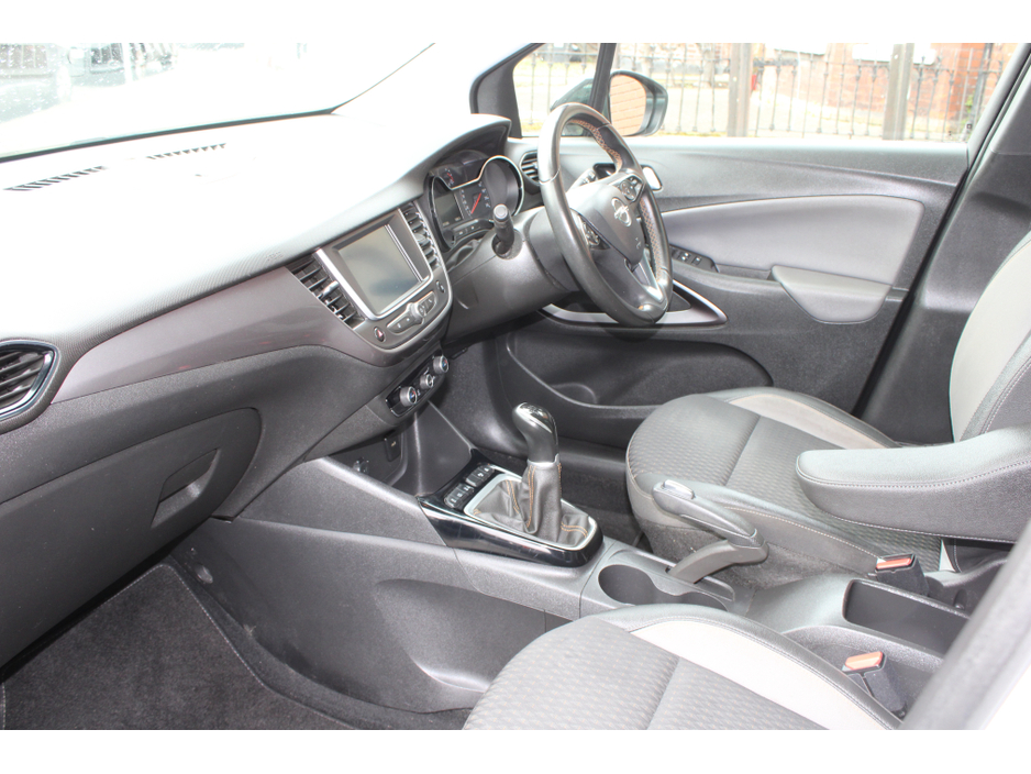 2019 Opel Crossland X - image 12