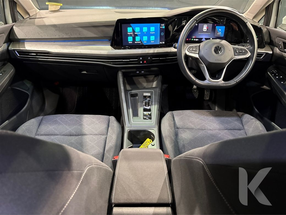 2021 Volkswagen Golf - image 19