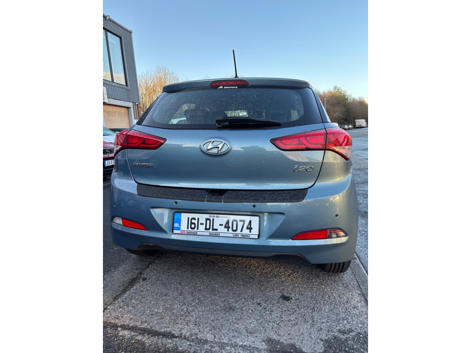 2016 Hyundai i20 - image 10