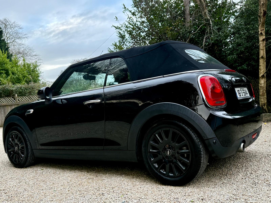 2016 MINI Convertible 1.5 COOPER €14,950