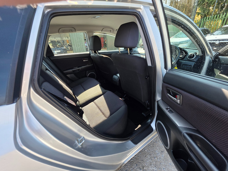2007 Mazda Mazda3 - image 10
