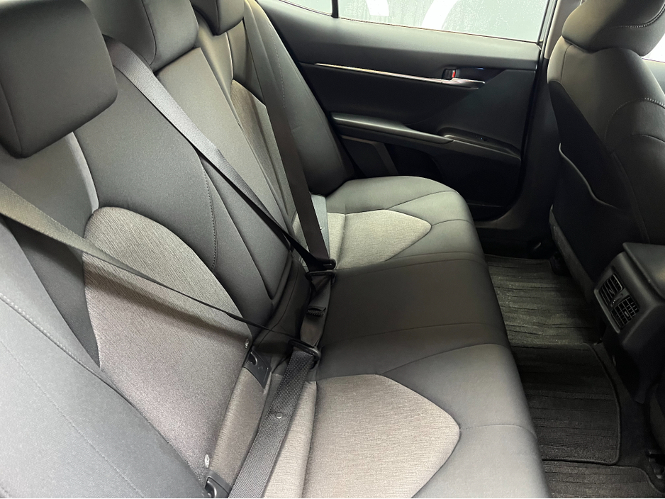 2022 Toyota Camry - image 13