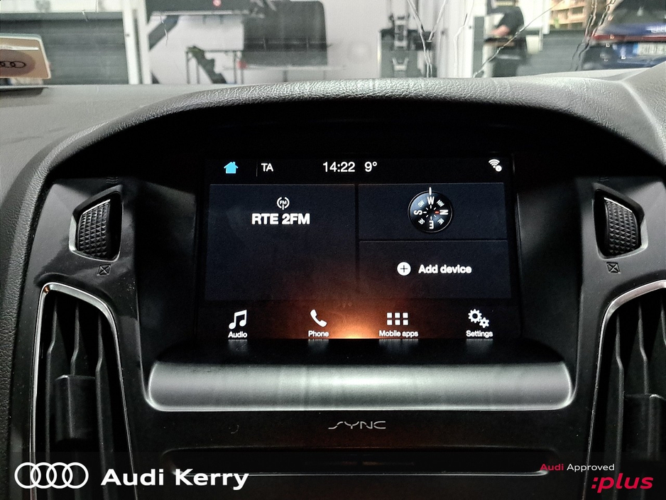 2018 Ford Focus - image 15