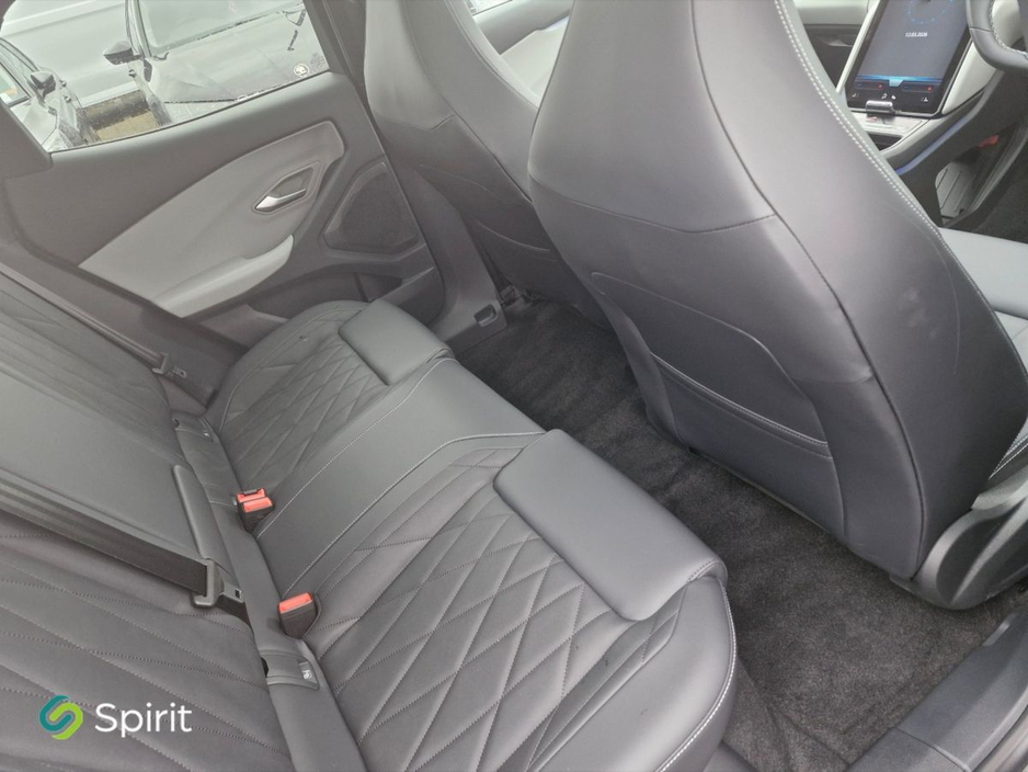 2026 Ford Capri - image 5