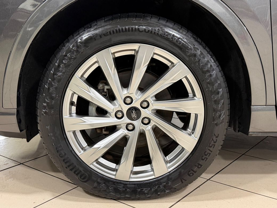 2023 Ford Kuga VIGNALE HYBRID=HUGE SPEC//ONLY 24000 KMS//1 OWNER=FULL SERVICE HISTORY=TAILORED FINANCE PACKAGES AVAILABLE=TRADE IN'S WELCOME €31,995