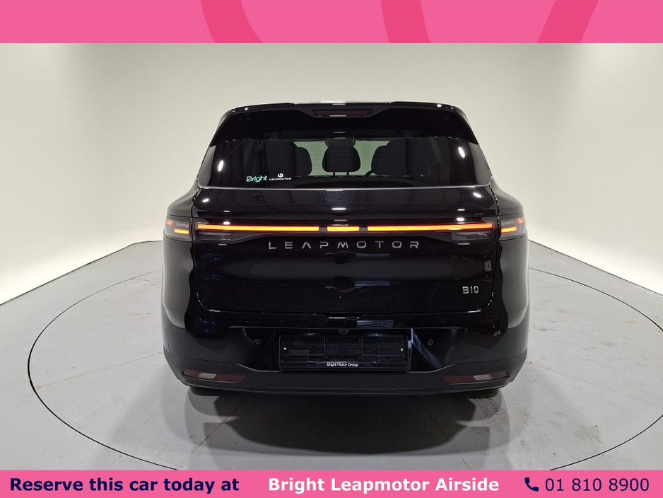 2026 Leapmotor B10 - image 12
