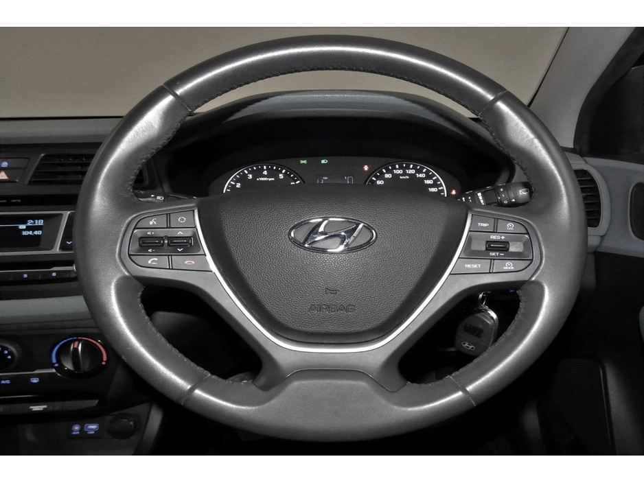 2017 Hyundai i20 1.2 ACTIVE DELUXE 5SPD *BI-TONE INTERIOR* €10,890