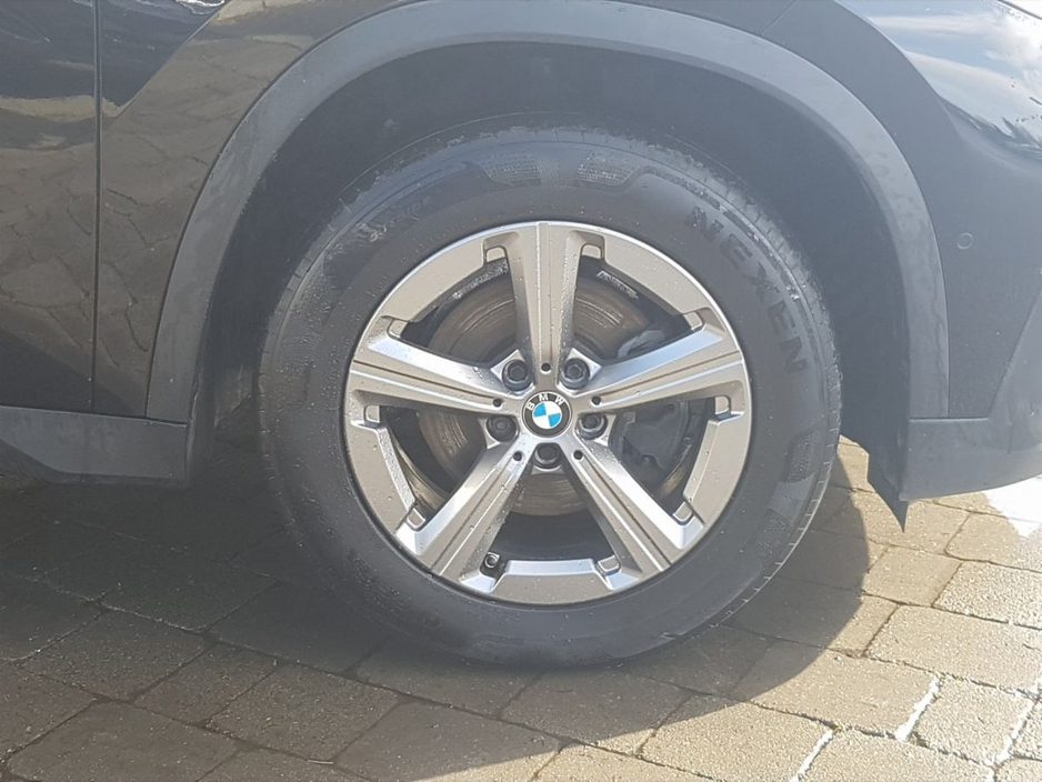 2023 BMW X1 - image 12