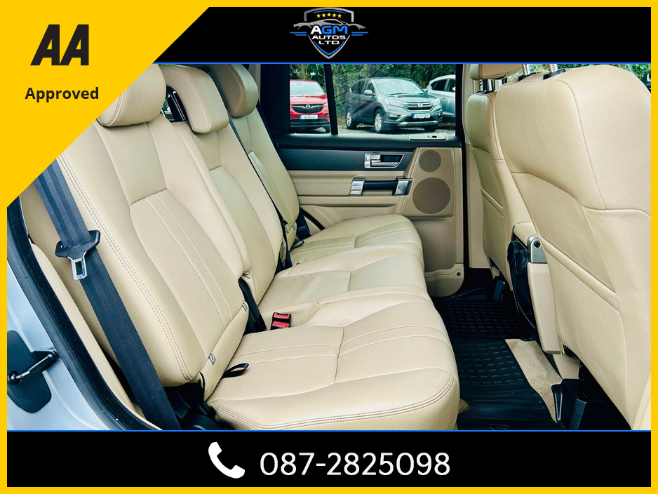 2015 Land Rover Discovery - image 12