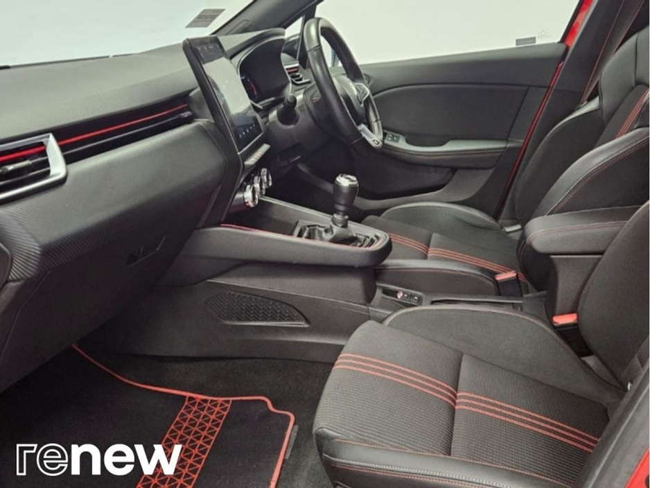 2023 Renault Clio TCe 90 DFull RS Line €24,990