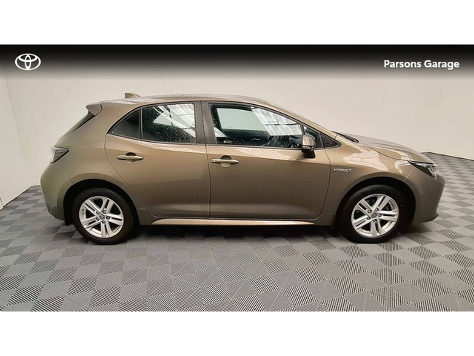 2022 Toyota Corolla - image 3