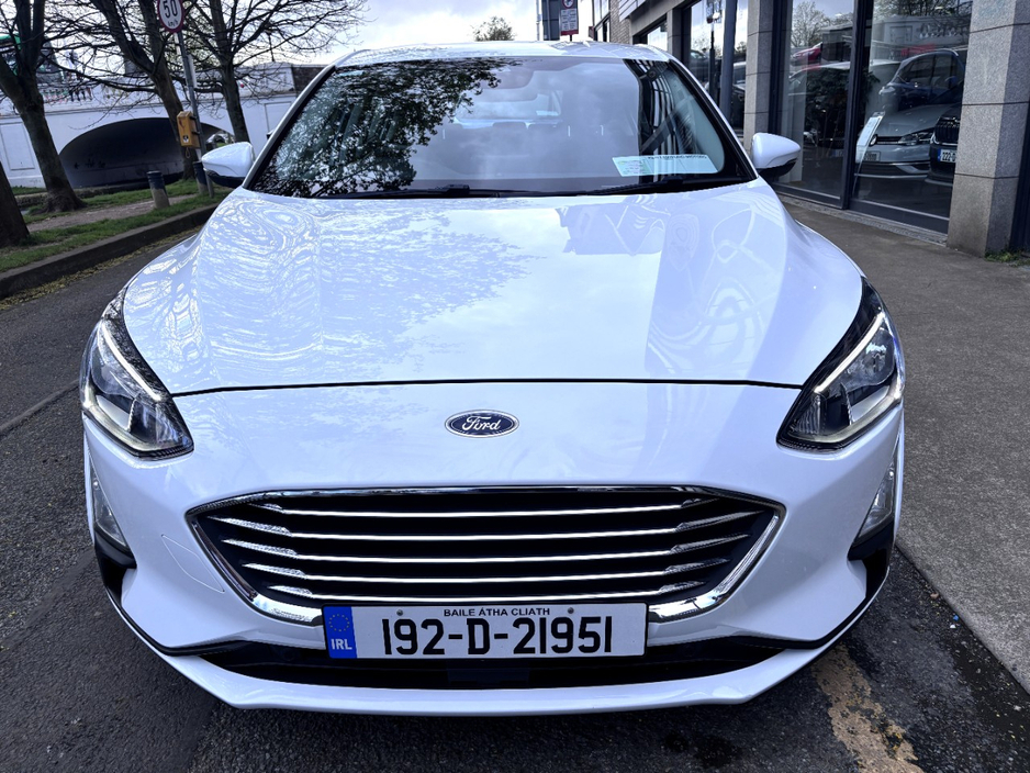 2019 Ford Focus - image 3