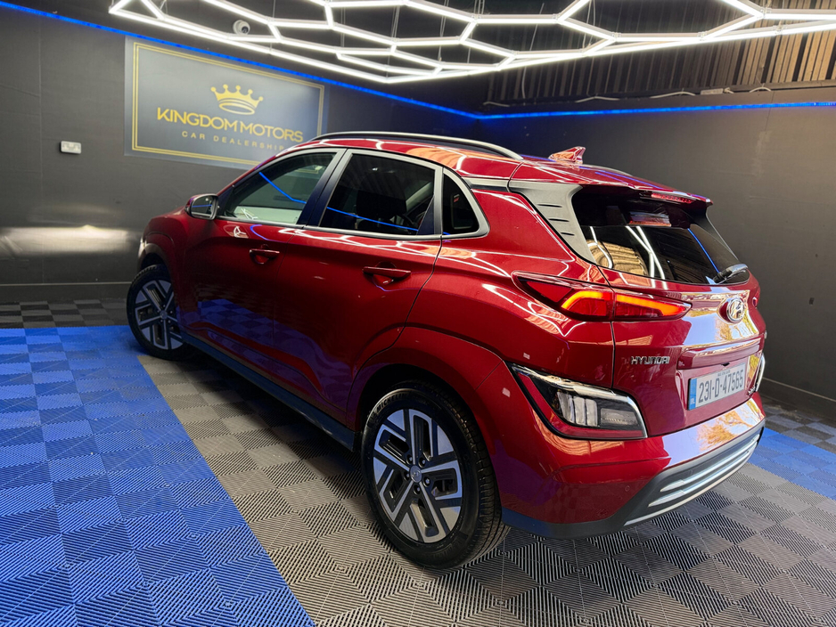 2023 Hyundai Kona - image 7