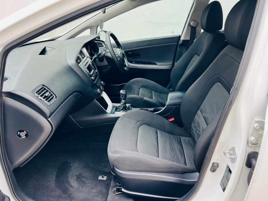 2016 Kia Ceed - image 6