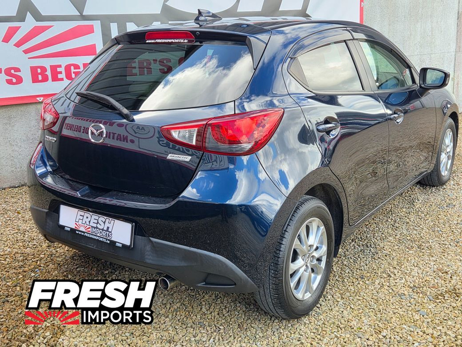 2016 Mazda Demio - image 3