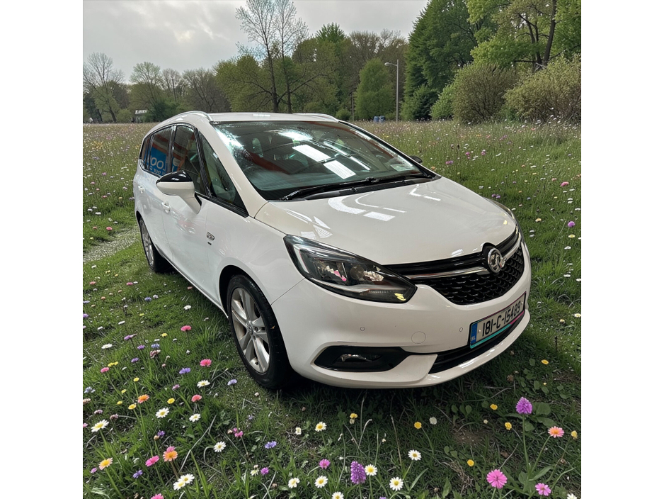 2018 Vauxhall Zafira - image 12