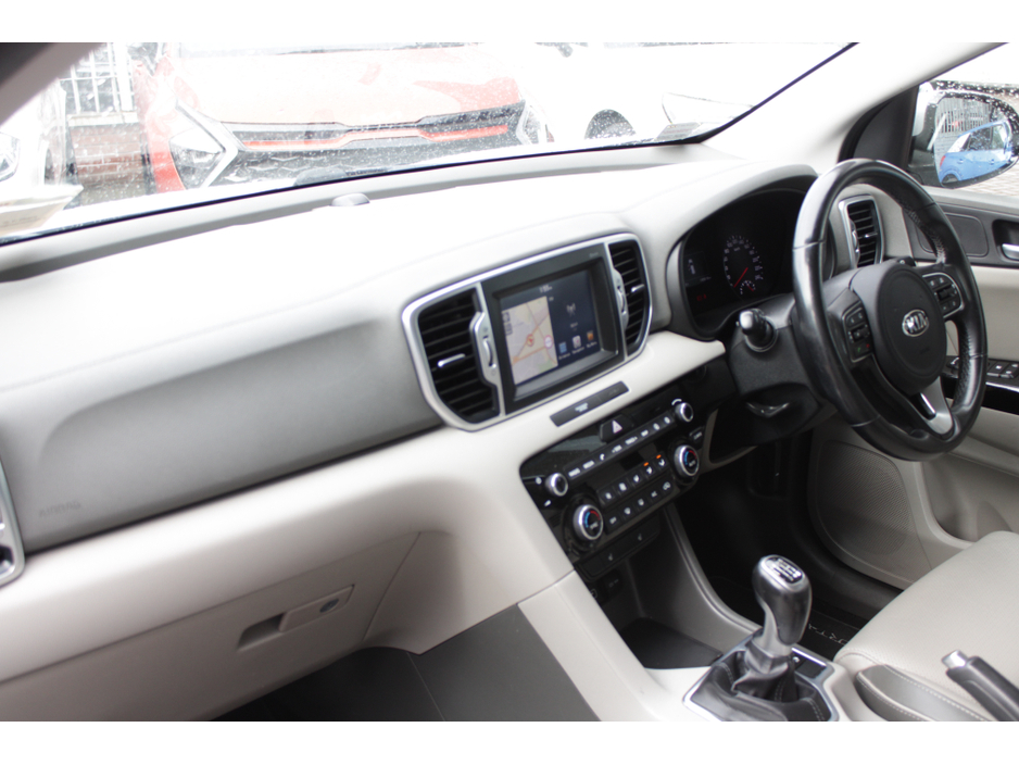 2018 Kia Sportage - image 21