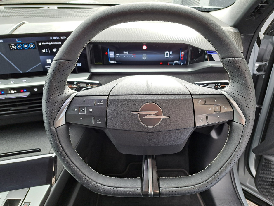2025 Opel Grandland - image 20