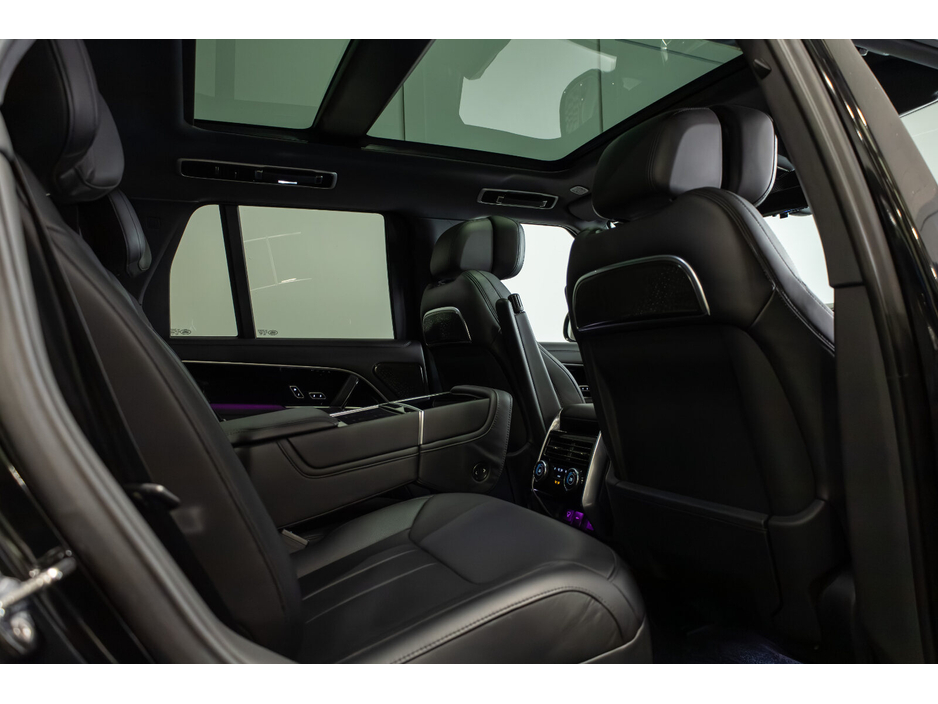 2024 Land Rover Range Rover - image 12