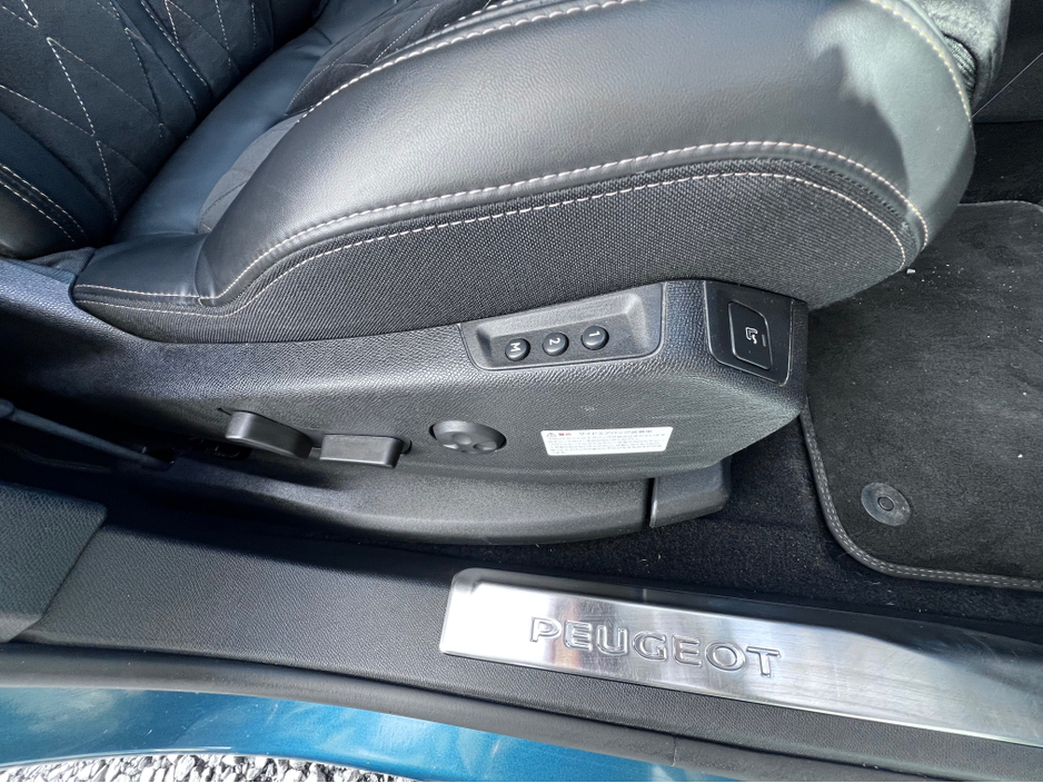 2018 Peugeot 5008 2018 Peugeot 5008 2.0 Blue HDI GT LINE Automatic 7 Seater *PAN ROOF* €26,950