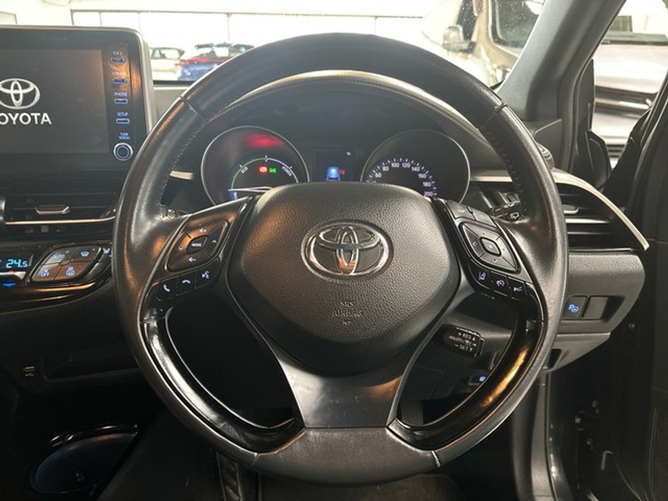 2020 Toyota C-HR - image 9