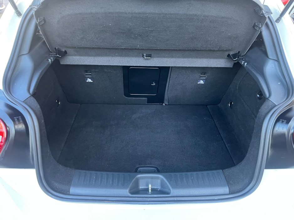 2014 Mercedes-Benz A Class - image 8