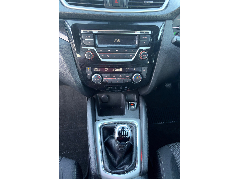 2017 Nissan Qashqai 1.5 DCI ACENTA SMART V VISION 110PS 5DR €8,950