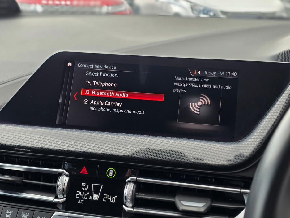 2020 BMW 1 Series - image 12