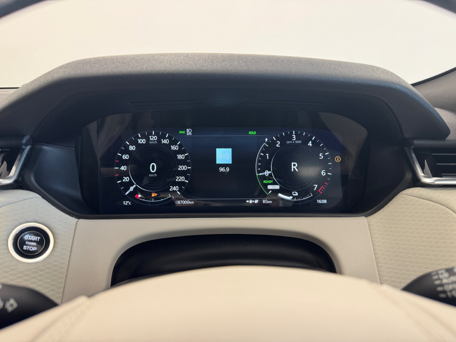 2023 Land Rover Range Rover Velar - image 8
