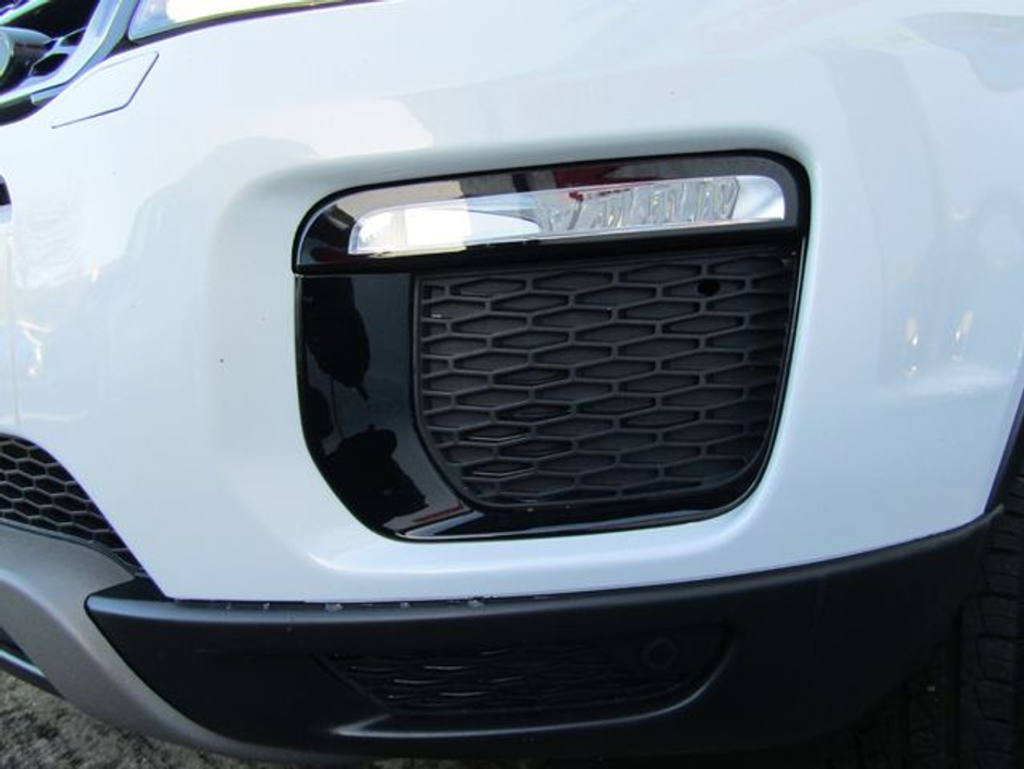 2017 Land Rover Range Rover Evoque - image 38