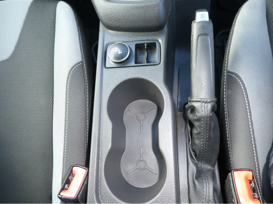 2012 Ford Focus - image 29