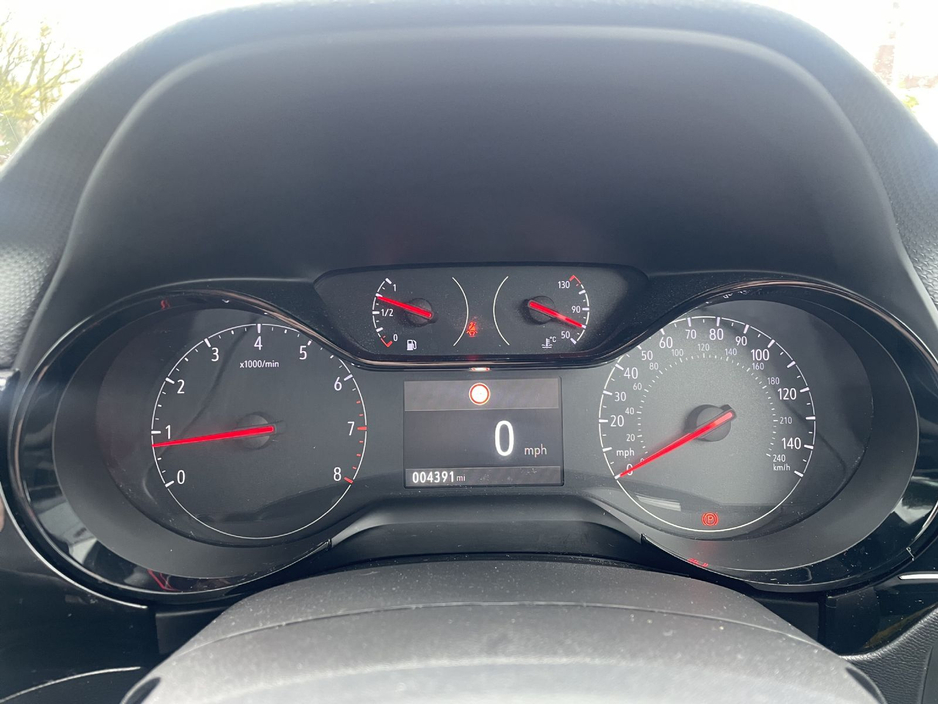 2022 Opel Corsa - image 16