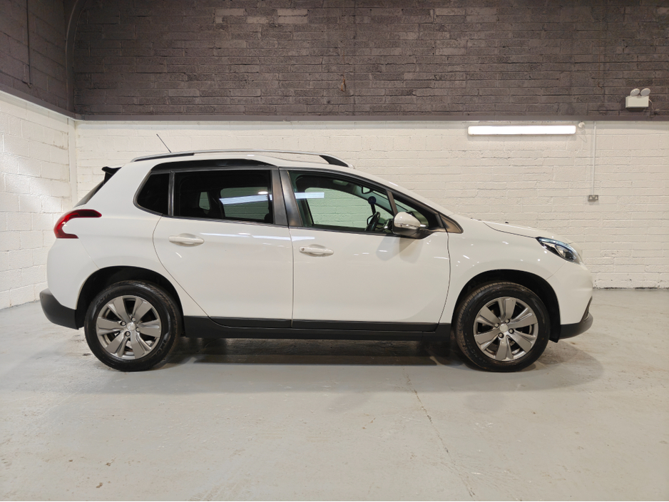 2019 Peugeot 2008 - image 5