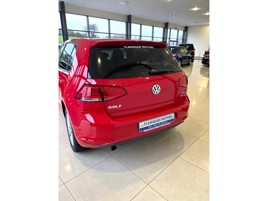 2014 Volkswagen Golf - image 5