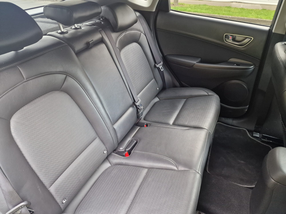 2020 Hyundai Kona - image 18