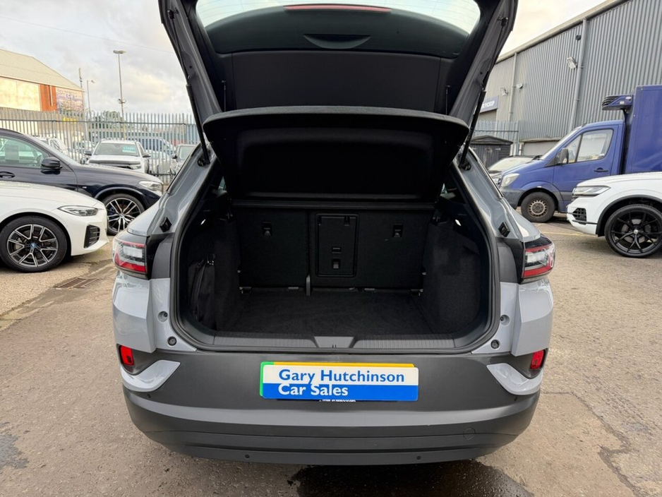 2022 Volkswagen ID.4 Pure 52kWh Life SUV 5dr Electric Auto (148 ps)