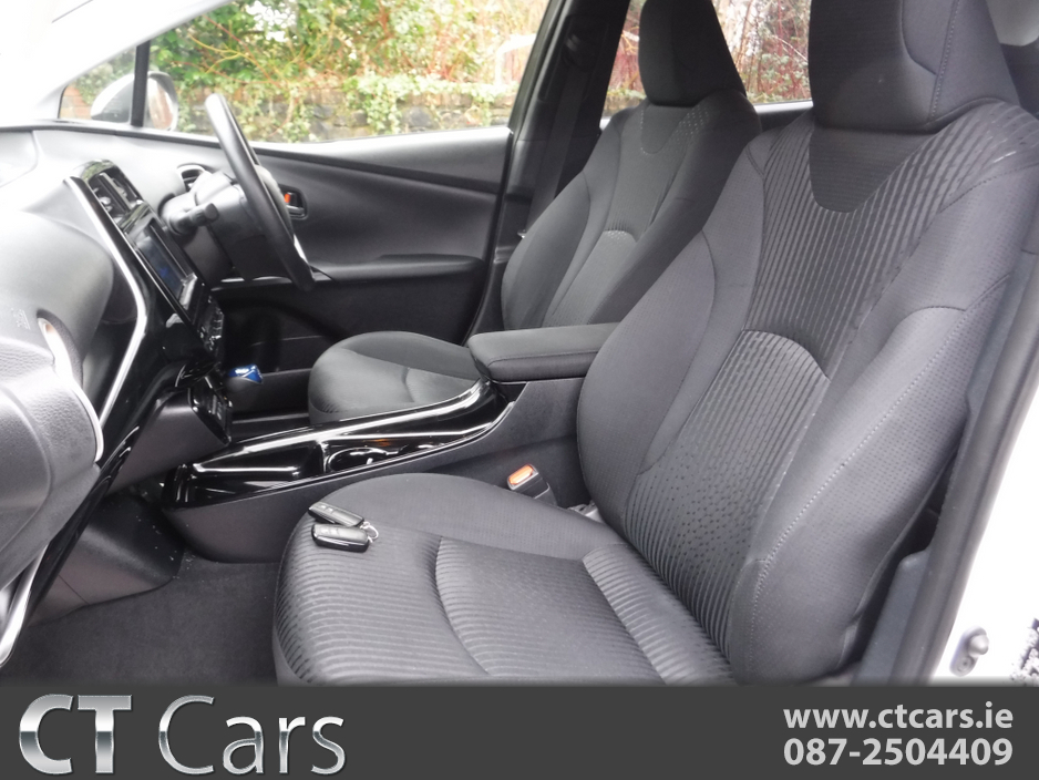 2018 Toyota Prius 1.8 AUTO HYBRID LOW MILES HIGH SPEC €15,950