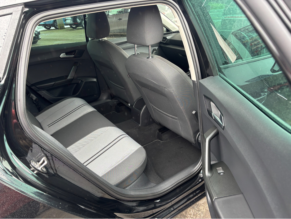 2021 SEAT Leon - image 5