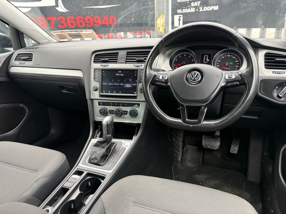 2017 Volkswagen Golf - image 10