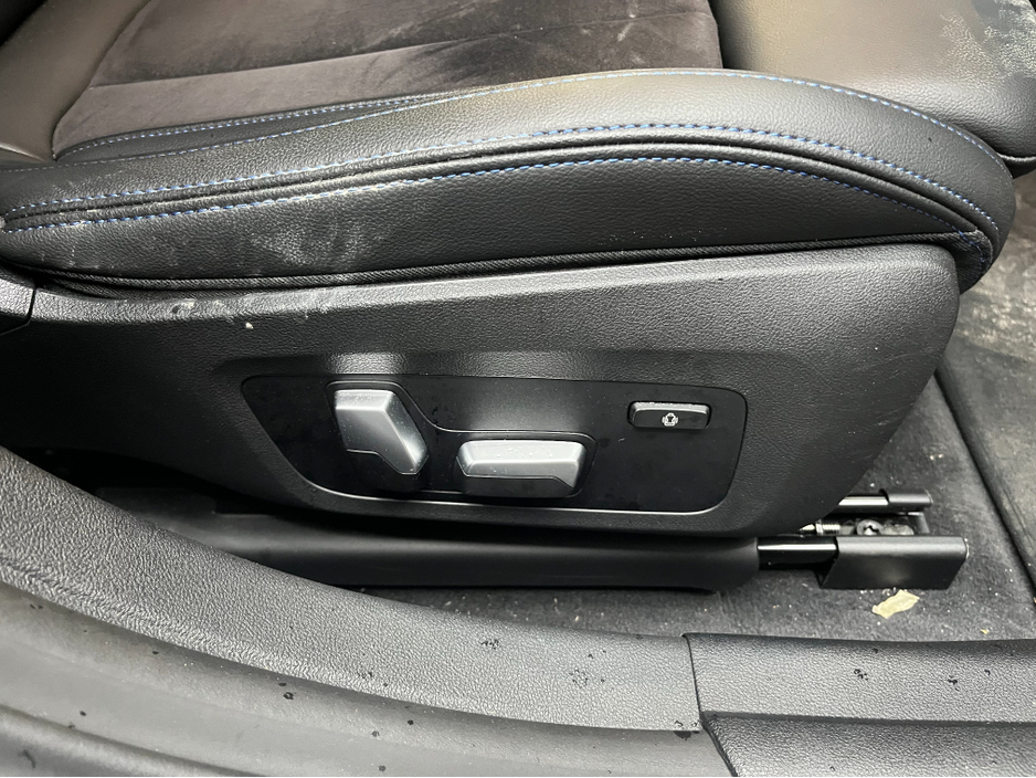 2022 BMW i4 ONLY 20K KMS 2022 BMW I4 40EDRIVE M SPORTS AUTOMATIC / CRUISE CONTROL / 360° PARKING CAMERA / ELECTRIC MEMORY & HEATED SEATS / PADDLE SHIFTERS / BMW APPS AND APPLE CARPLAY €36,950