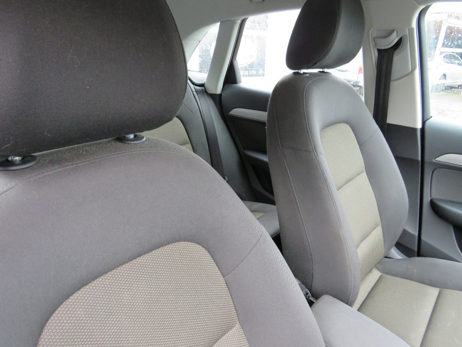 2012 Audi Q3 - image 10