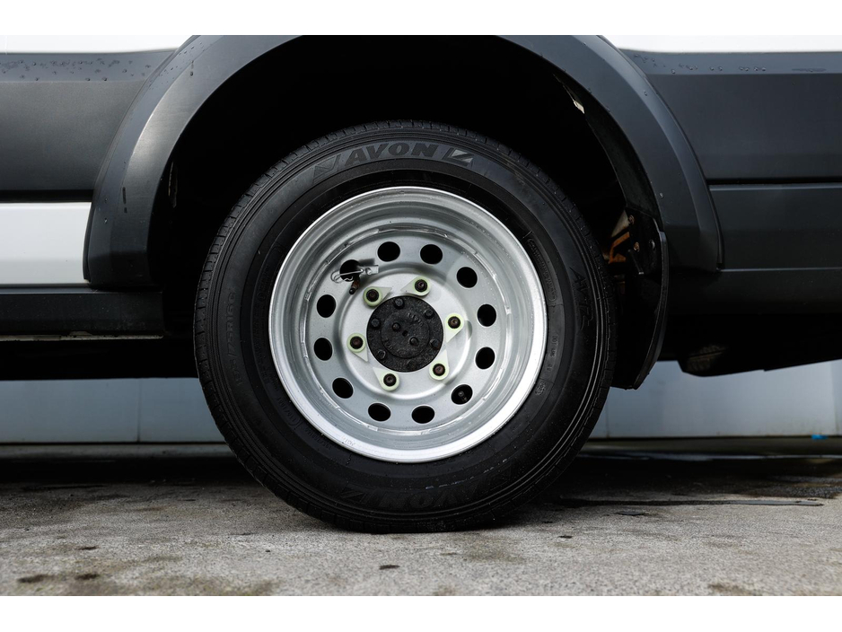 2017 Ford Transit - image 19