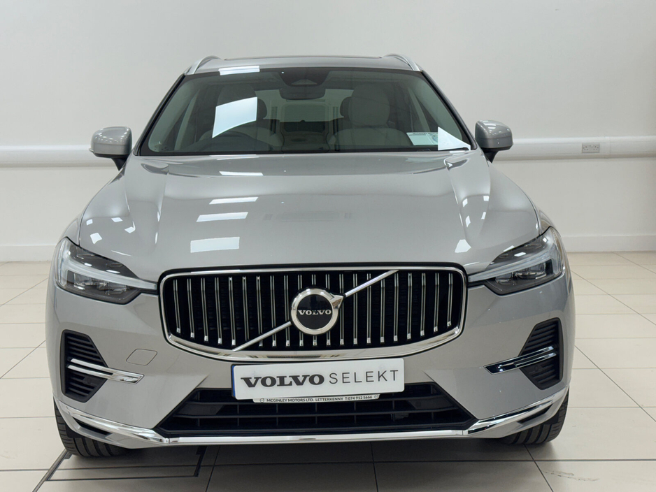 2023 Volvo XC60 T6 Recharge PHEV 350hp AT8 Core €53,500