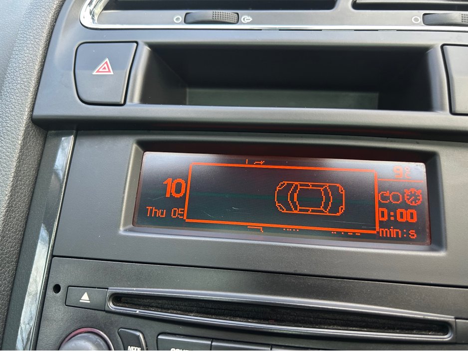 2017 Peugeot 5008 ACTIVE PETROL PANORAMIC GLASS ROOF €11,995