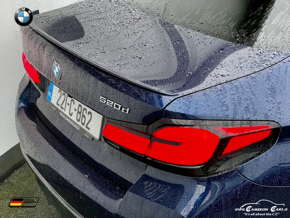 2022 BMW 5 Series 520d MSPORT LCI ROYAL NAVY €38,950
