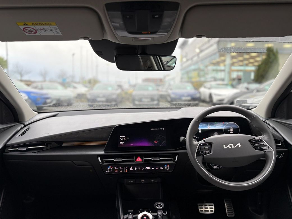 2025 Kia e-Niro - image 6