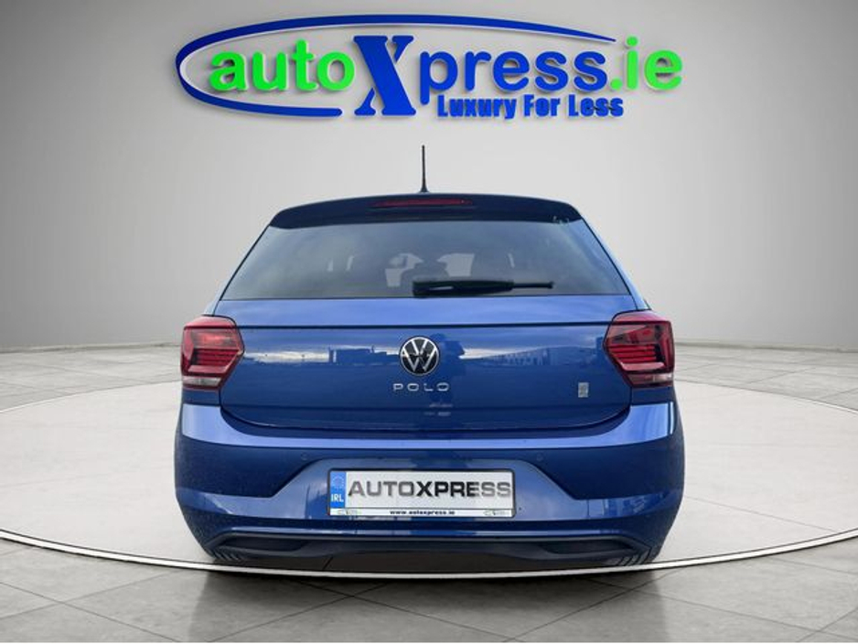 2022 Volkswagen Polo - image 9